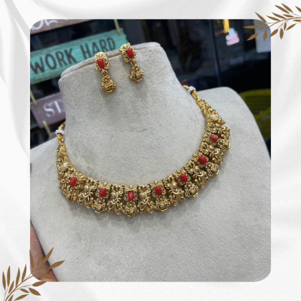Antique Short Necklace