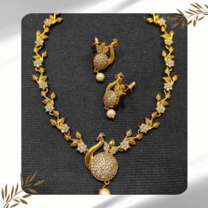 Elegant White Stone Peacock Pattern Necklace