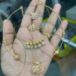 INVSIBLE NECKSET