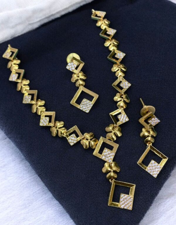 NECKSET NS062