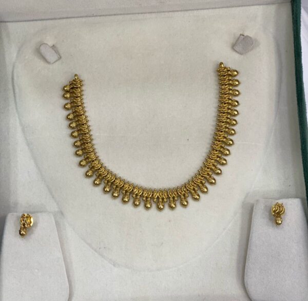 Neckset