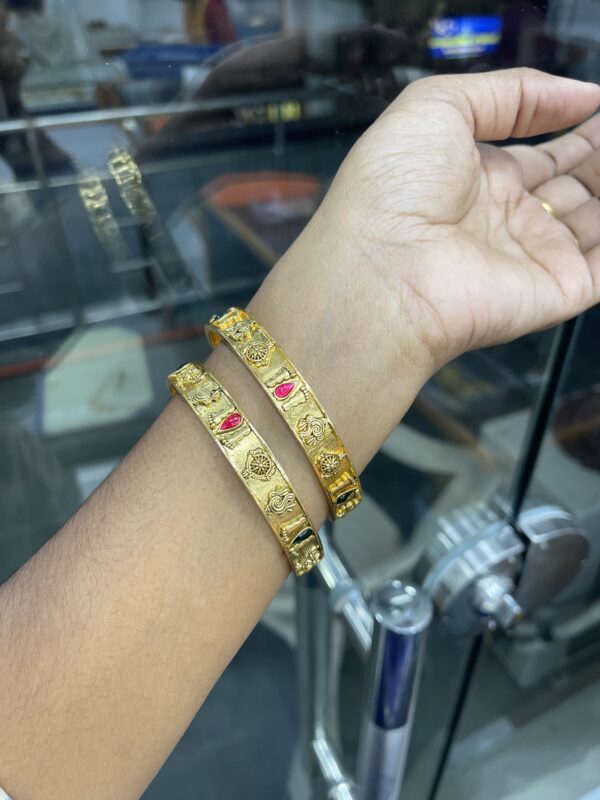 BANGLE