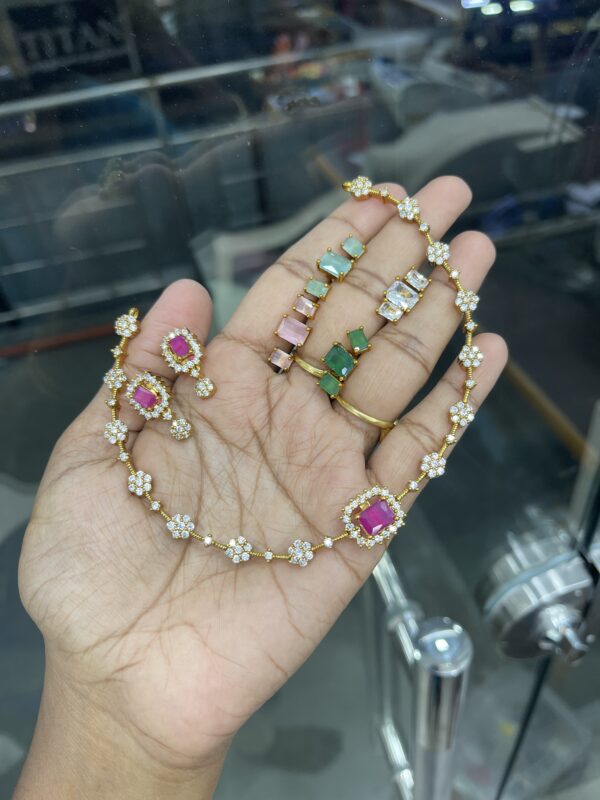 AD STONE CHANGABLE NECKSET