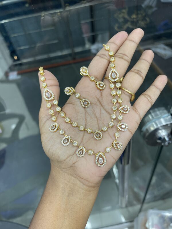 NECKSET