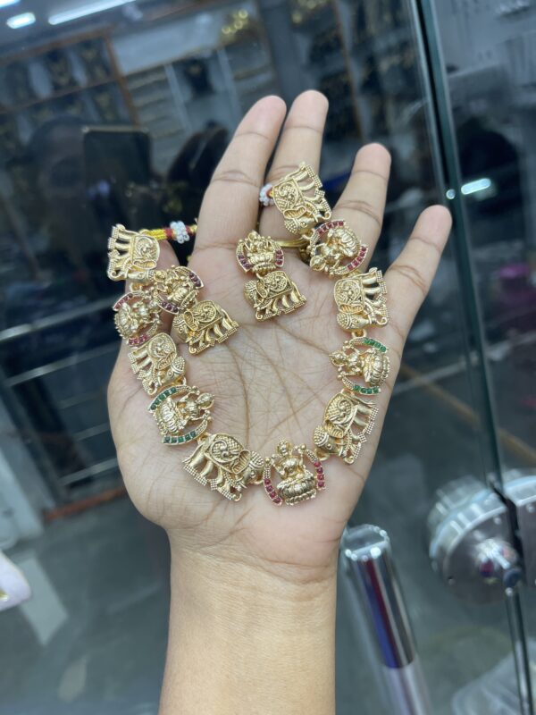 NECKSET