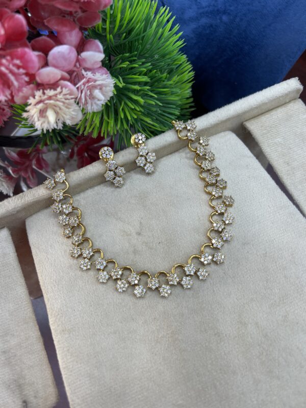NECKSET