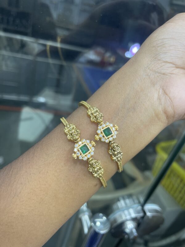 BANGLE