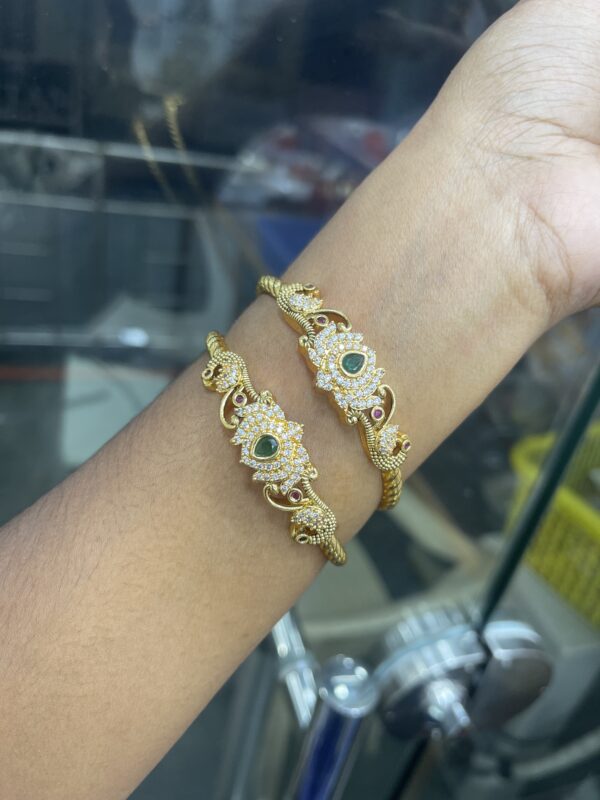 BANGLE