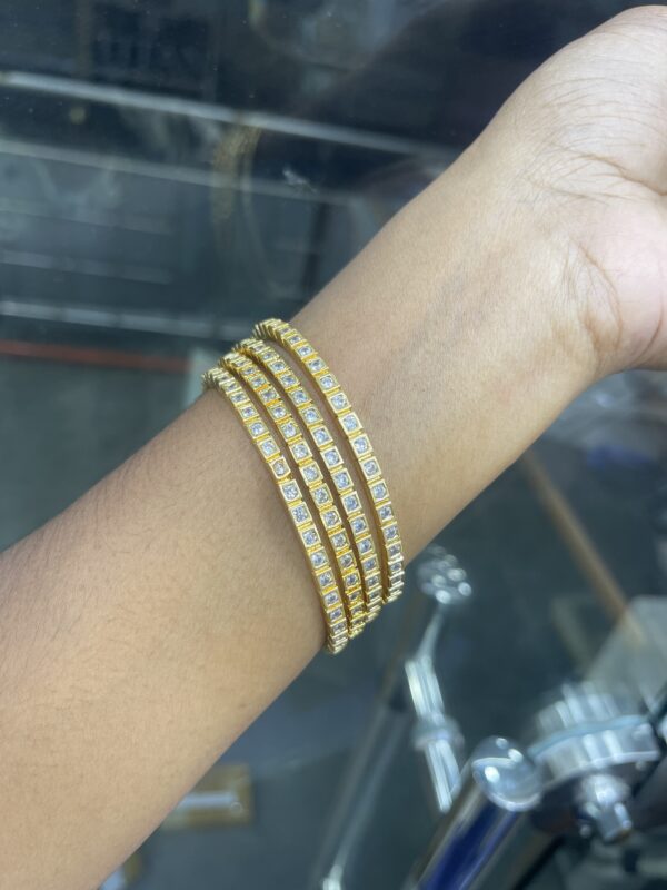 BANGLE