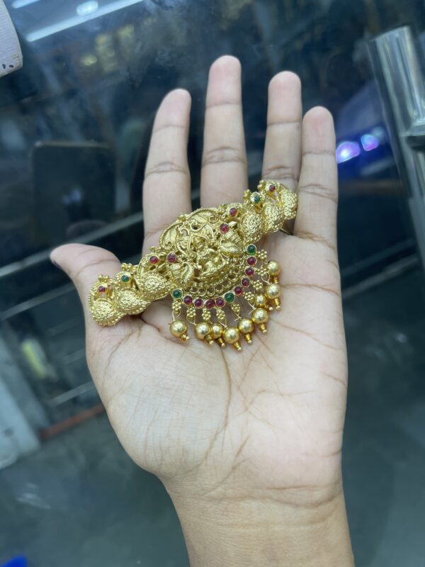 HAIR CLIP