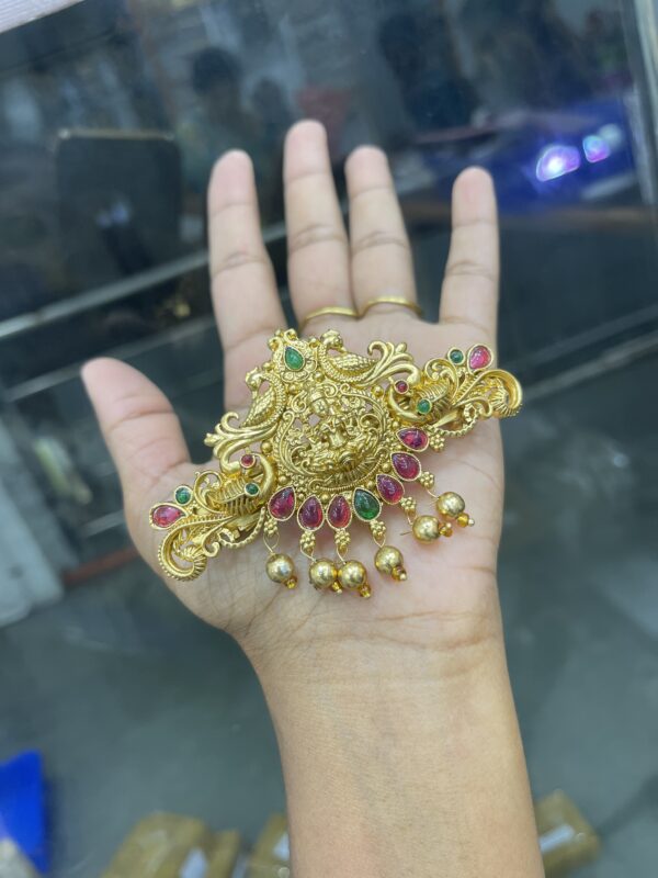 HAIR CLIP