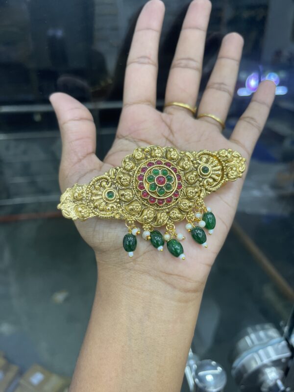 HAIR CLIP