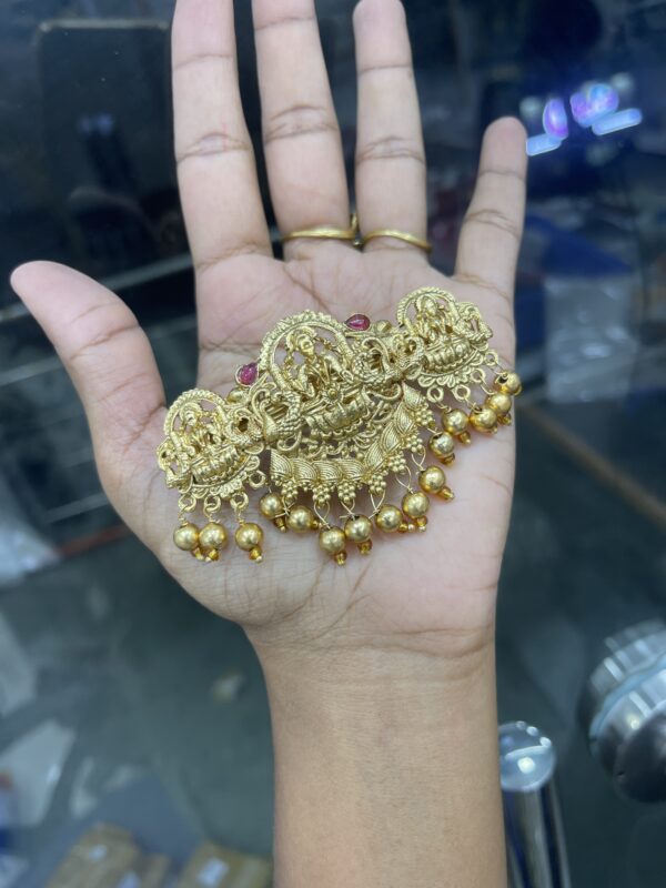 HAIR CLIP