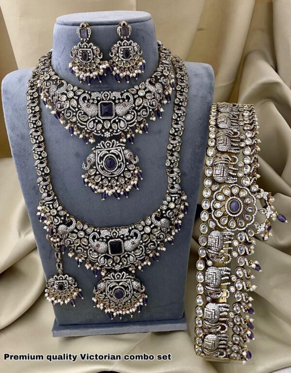 VICTORIAN SEMI BRIDAL