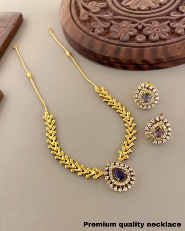 NECKSET