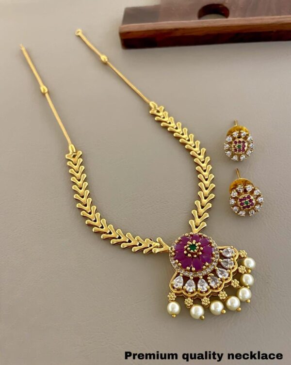 NECKSET