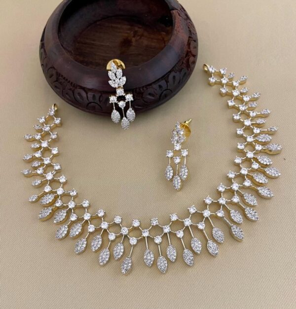 NECKSET