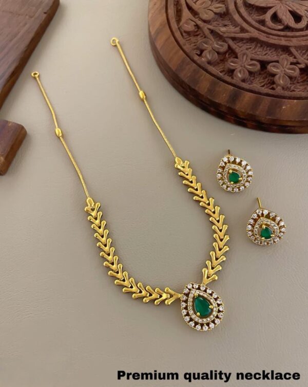 NECKSET