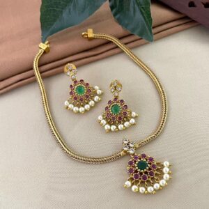 NECKSET