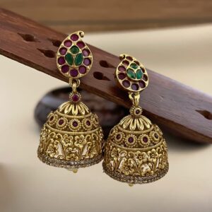 EARING E07