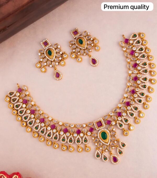 NECKSET