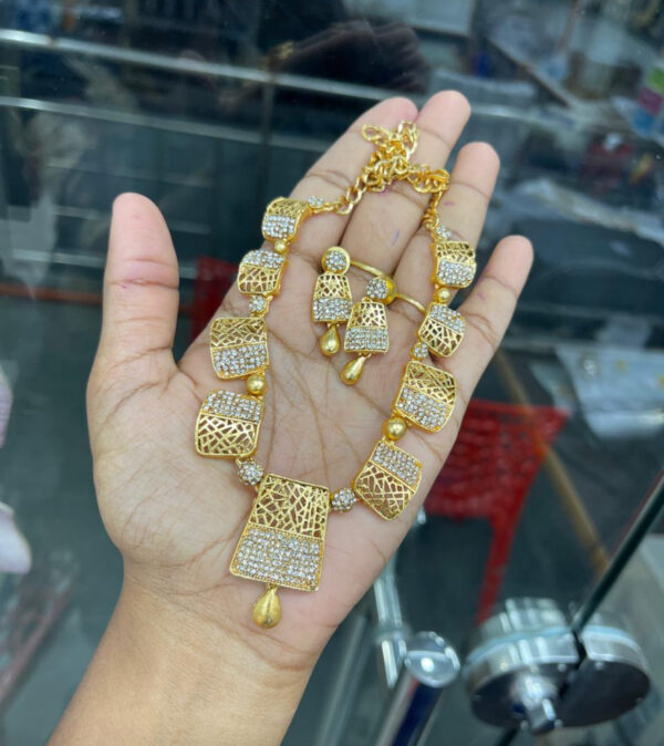 Neckset Sn01