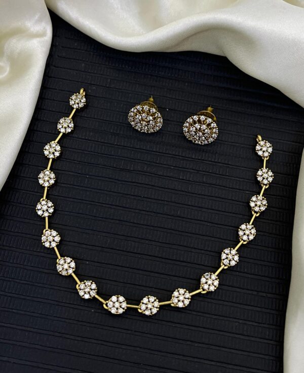 AD NECKSET AN03