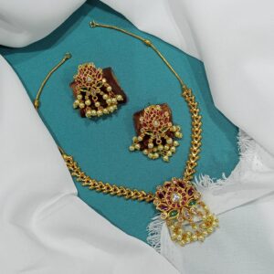 KEMP STONE PEARL HANGING NECKSET