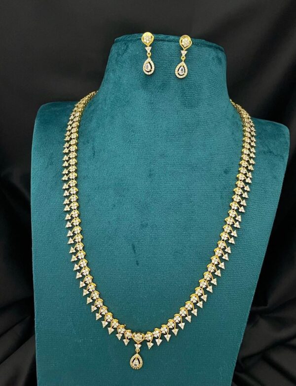 PREMIUM DIAMOND INSPIRED HARAM MF010