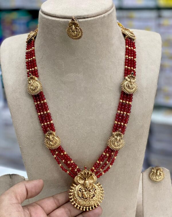 LAKSHMI PENDANT MEROON BEADS HARAM MF1197