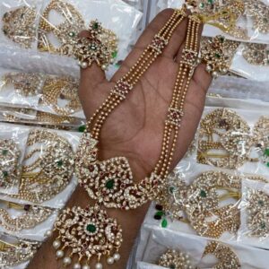 3 LINE QUEEN HARAM