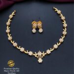 LEAF BASED PREMIUM NECKSET