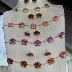 MANJU WARRIER LOTUS NECKLACE MF1590