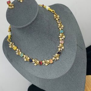 LEAF GOLD INSPIRED NECKSET