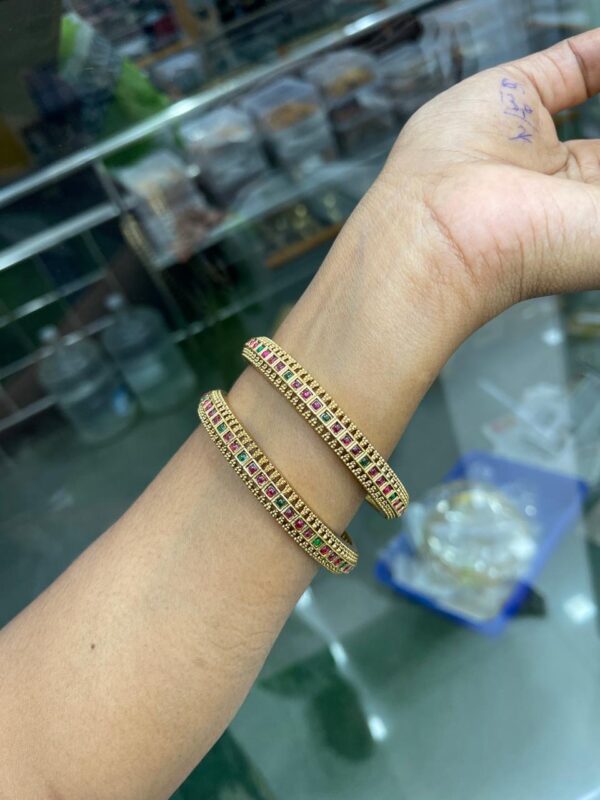 Antique Bangle MF2316