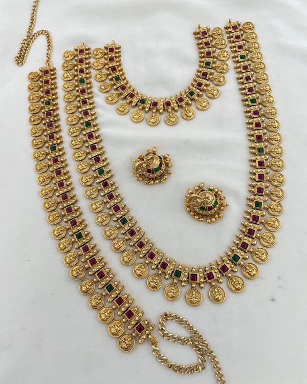 SEMI BRIDAL SET
