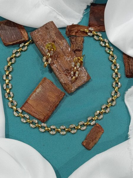 WOW NECKSET FOR BOTH KIDS AND ADULT