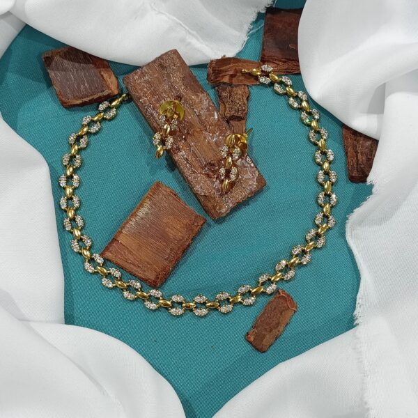 WOW NECKSET FOR BOTH KIDS AND ADULT