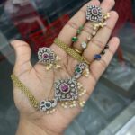 VICTORIA CHOKER WITH STONE CHANGABLE MF2550