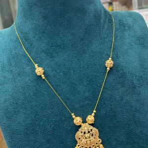 INVISIBLE LAKSHMI NECKSET