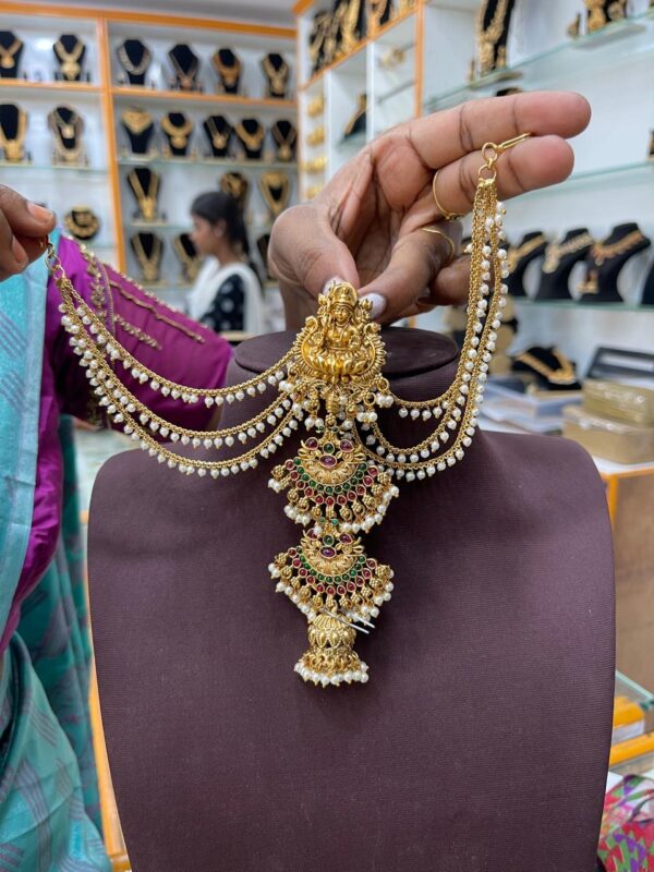 JADA WITH WHITE PEARL MATTAL
