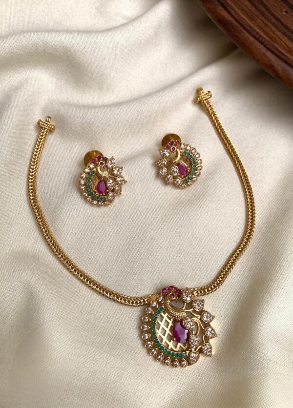 ATTIGAI PATTERN PEACOCK PENDANT NECKSET