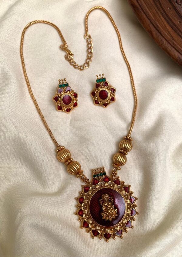 RUBY GLOSSY FINISH MID HARAM