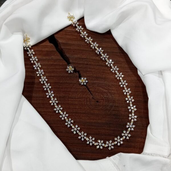 STAR DAIMOND LOOK HARAM -AD STONE PREMIUM
