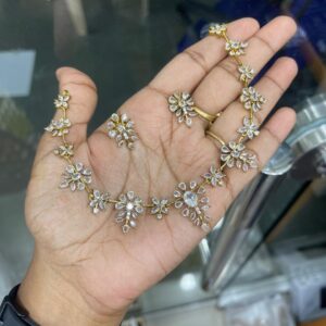 FLOWER DESIGN PURE WHITE NECKSET MF3007