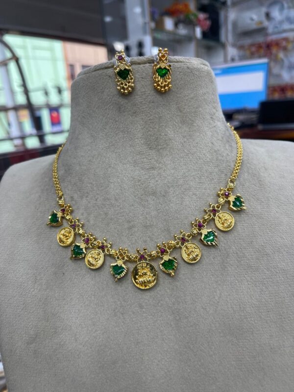 LAKSHMI WITH COIN NECKSET PALAK WORK MF3008