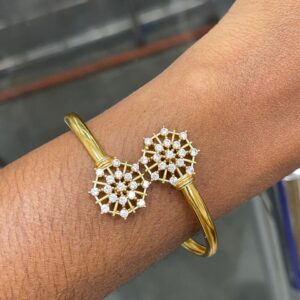 STAR BRACLET AD STONE FITTING