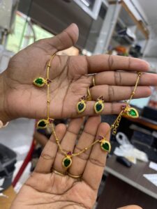 MOHAPU PATTERN LEAF PALAK NECKSET MF3008