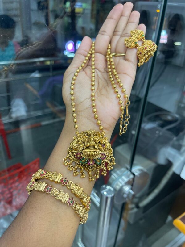 3D PENDANT CHAIN WITH BANGLE MF3002
