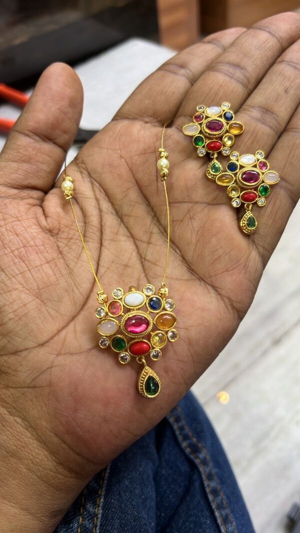 INVISIBLE NAVARATHNA PENDANT